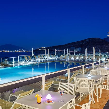 Art Hotel Gran Paradiso Sorrento Exteriör bild